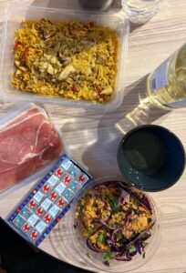 コペンハーデンでの初のディナーはスーパーで買い出し